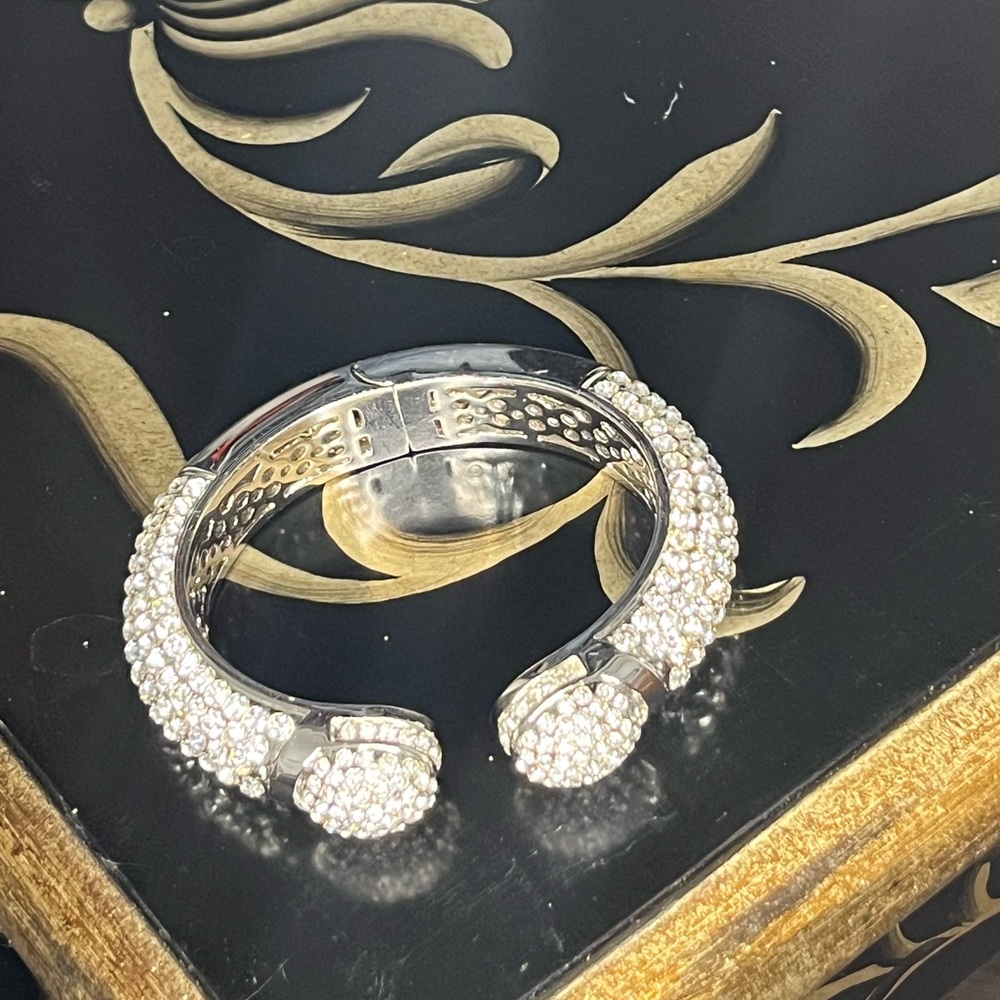 Sterling silver bracelet with gems